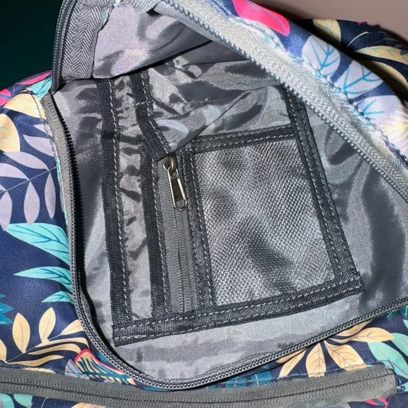 Waterproof Sling Travel Bag - Picture 4 of 9